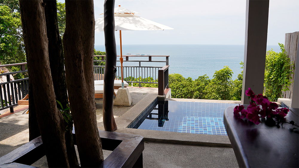 Suite with private pool