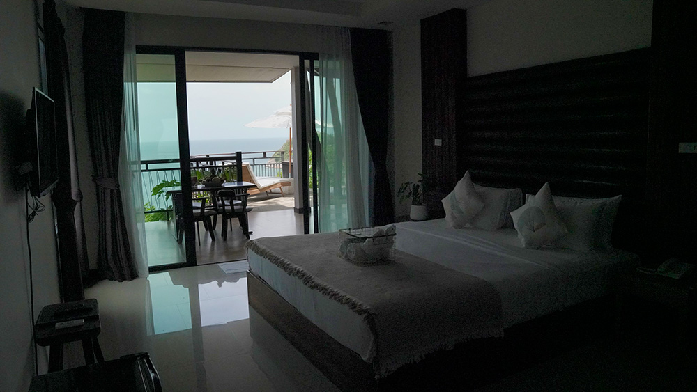 King-size bed