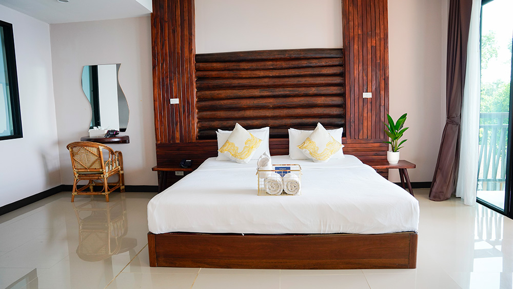 402 Treasure Hillside Sea view Suite JW-_10_small
