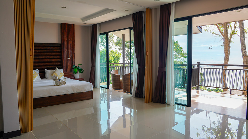 402 Treasure Hillside Sea view Suite JW-_2-small