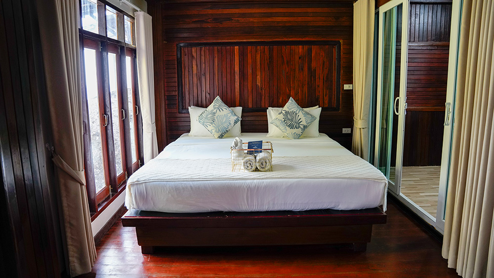 Pavilion Seafront Family Villa-JW-_1-small
