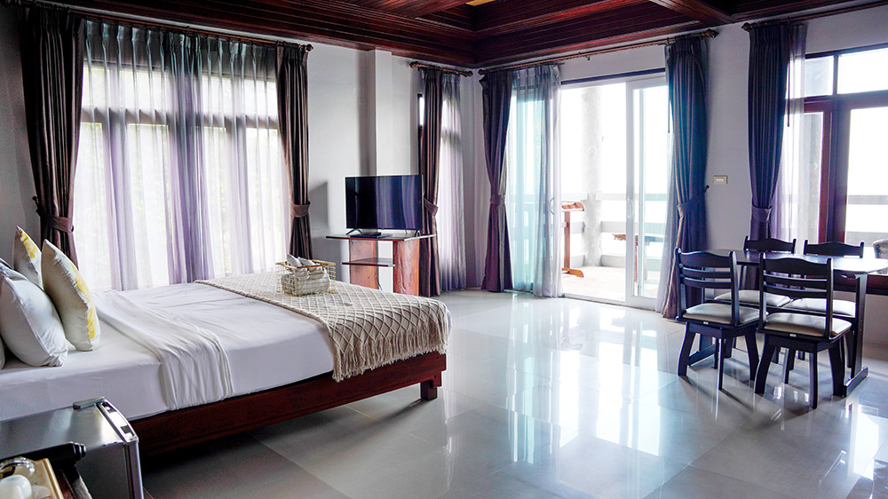Prime Seafront Villa-JW-small2